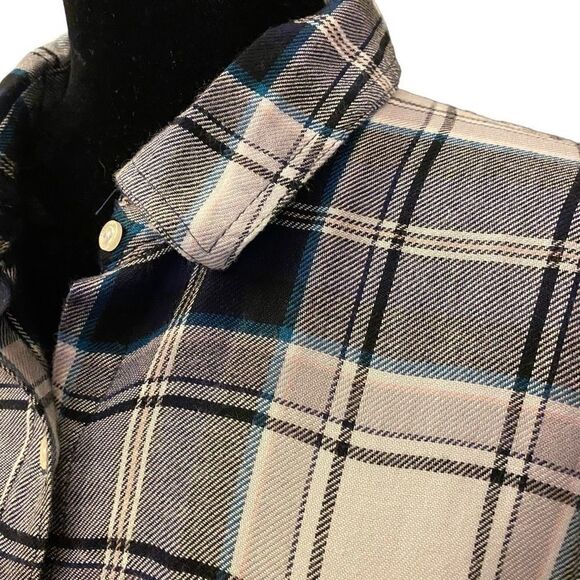 Aeropostale Navy and White Plaid Flannel Long Sleeve Button Down Top Sz XL - Picture 5 of 13